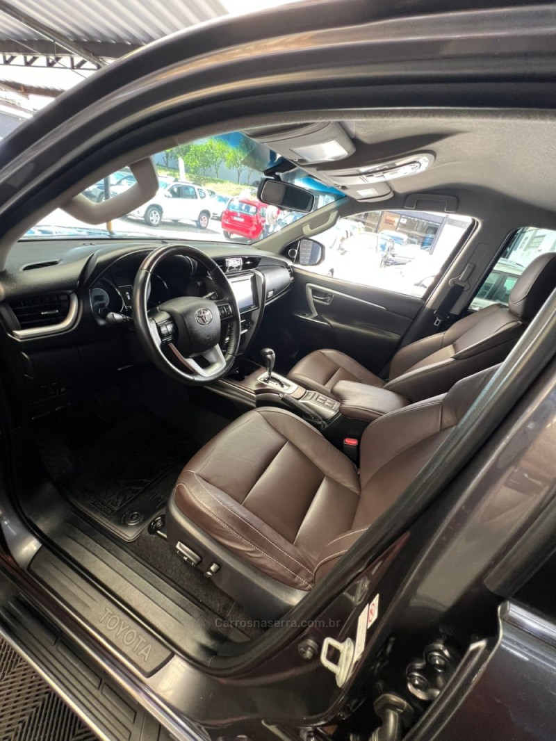 HILUX SW4 2.8 SRX 4X4 16V TURBO INTERCOOLER DIESEL 4P AUTOMÁTICO - 2019 - PASSO FUNDO