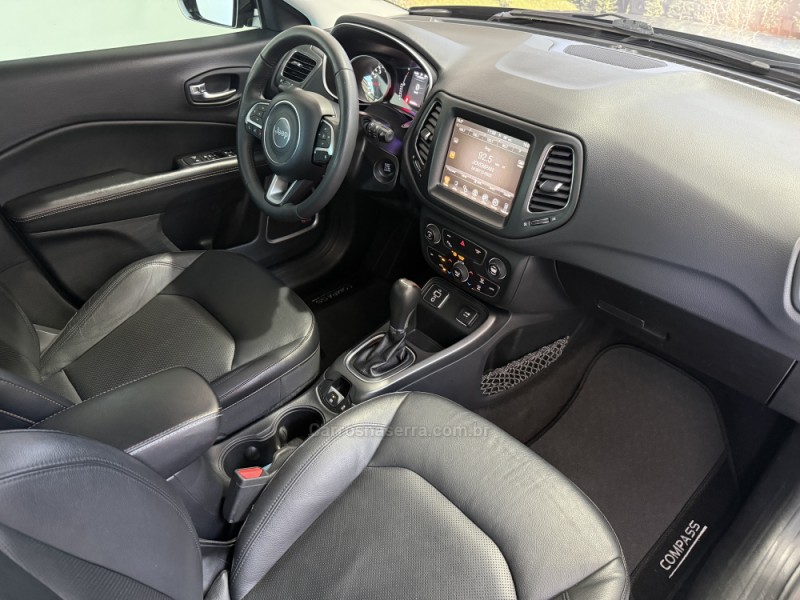 COMPASS 2.0 16V FLEX LONGITUDE AUTOMÁTICO - 2017 - GARIBALDI