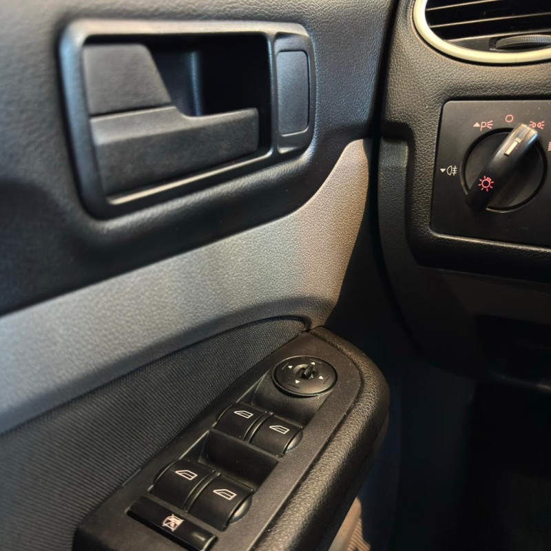 FOCUS 1.6 S 16V FLEX 4P MANUAL - 2011 - CAXIAS DO SUL