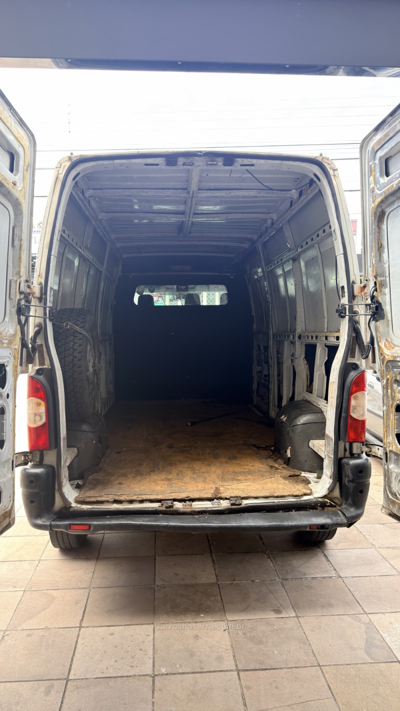 MASTER 2.5 DCI FURGÃO MÉDIO/LONGO TA DIESEL - 2013 - CAXIAS DO SUL