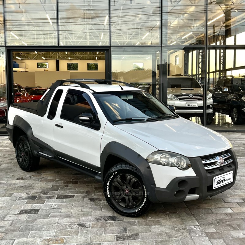 STRADA 1.8 MPI ADVENTURE LOCKER CE 8V FLEX 2P MANUAL - 2010 - VACARIA