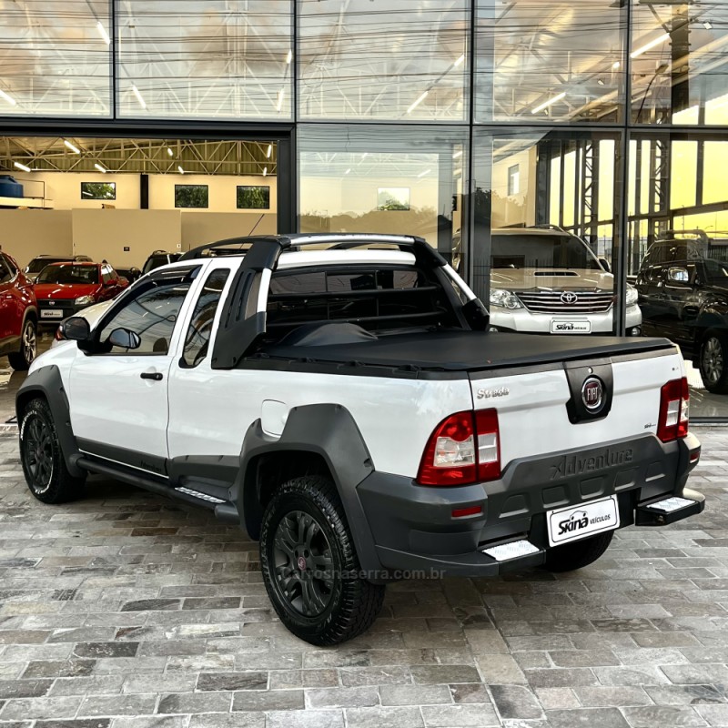 STRADA 1.8 MPI ADVENTURE LOCKER CE 8V FLEX 2P MANUAL - 2010 - VACARIA