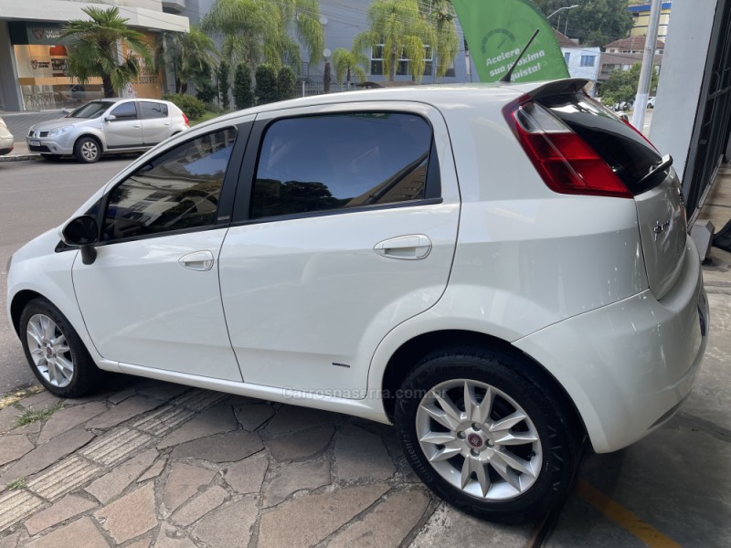 PUNTO 1.6 ESSENCE 16V FLEX 4P MANUAL - 2011 - BENTO GONçALVES