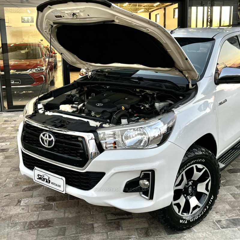 HILUX 2.8 SR 4X4 CD 16V DIESEL 4P AUTOMÁTICO - 2019 - VACARIA