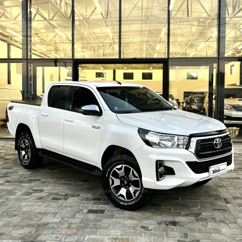HILUX 2.8 SR 4X4 CD 16V DIESEL 4P AUTOMÁTICO - 2019 - VACARIA
