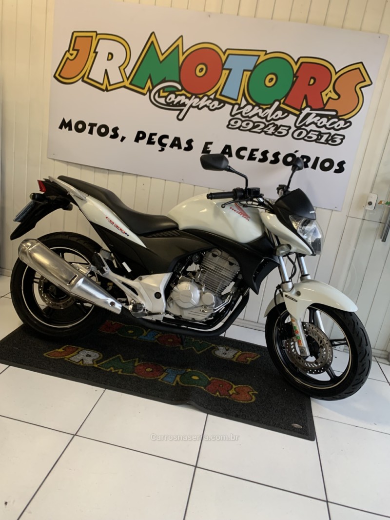CB 300R  - 2011 - CAXIAS DO SUL