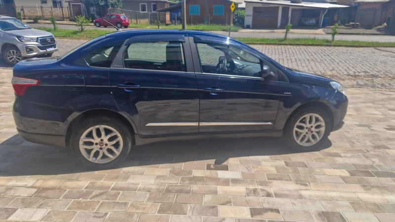 SIENA 1.6 MPI ESSENCE 16V FLEX 4P AUTOMATIZADO - 2015 - VACARIA