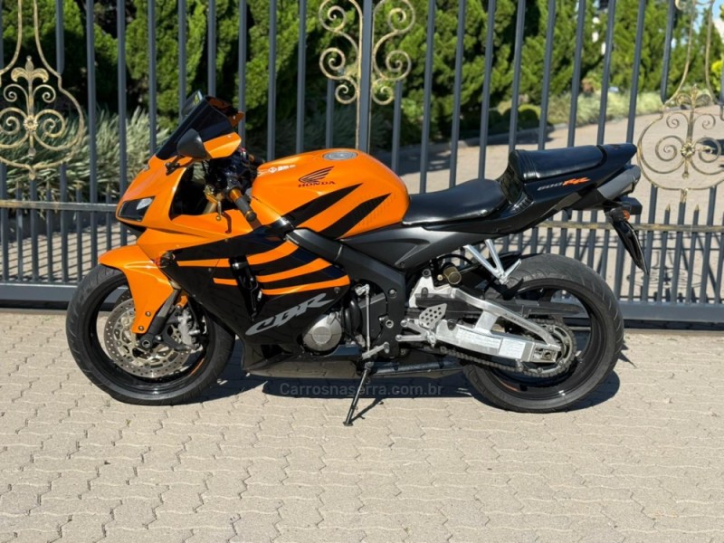 CBR 600RR ABS - 2006 - CAXIAS DO SUL