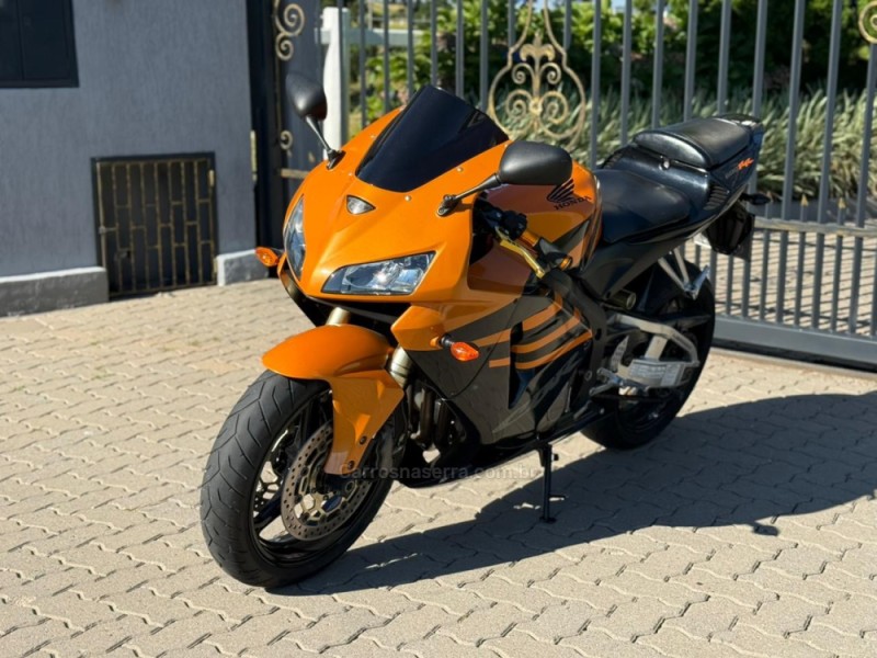 CBR 600RR ABS - 2006 - CAXIAS DO SUL