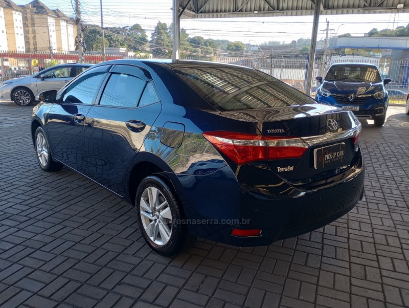 COROLLA 1.8 GLI 16V FLEX 4P AUTOMÁTICO - 2017 - CAXIAS DO SUL