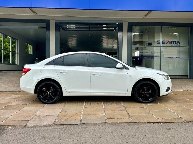 CRUZE 1.8 LT 16V FLEX 4P MANUAL - 2014 - GUAPORé