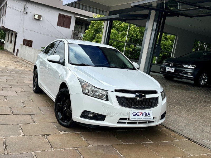 CRUZE 1.8 LT 16V FLEX 4P MANUAL - 2014 - GUAPORé