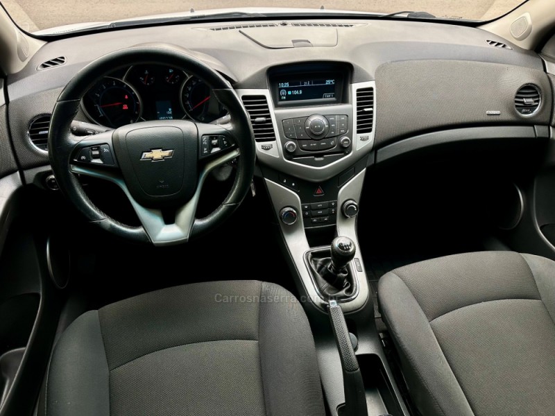 CRUZE 1.8 LT 16V FLEX 4P MANUAL - 2014 - GUAPORé