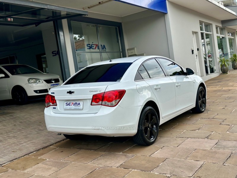 CRUZE 1.8 LT 16V FLEX 4P MANUAL - 2014 - GUAPORé