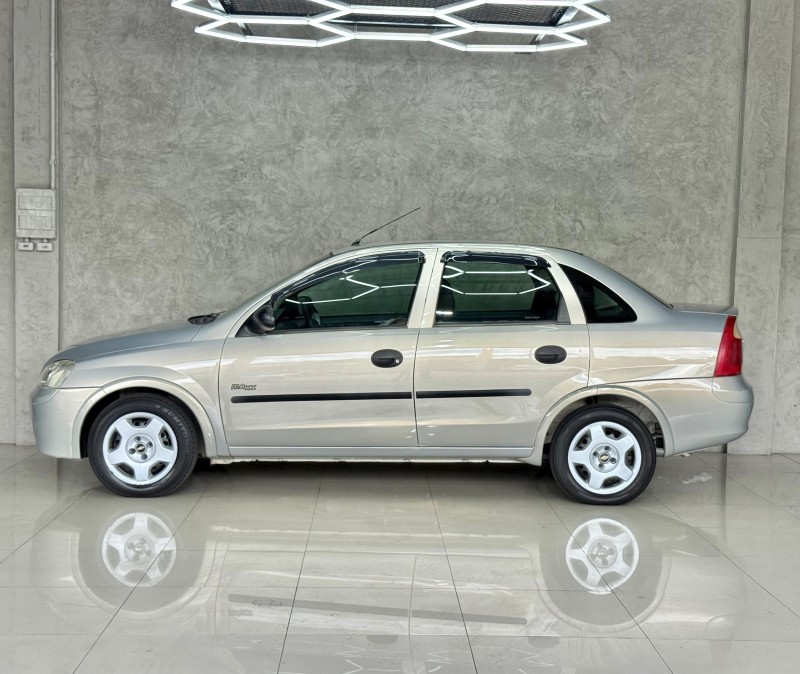 CORSA 1.8 MPFI MAXX SEDAN 8V FLEX 4P MANUAL - 2005 - CAXIAS DO SUL