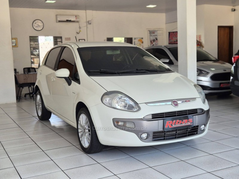 PUNTO 1.6 ESSENCE SP DUALOGIC 16V FLEX 4P AUTOMATIZADO - 2014 - NãO-ME-TOQUE
