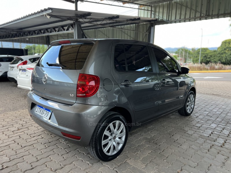 FOX 1.6 MI ITREND 8V FLEX 4P MANUAL - 2013 - BOM PRINCíPIO