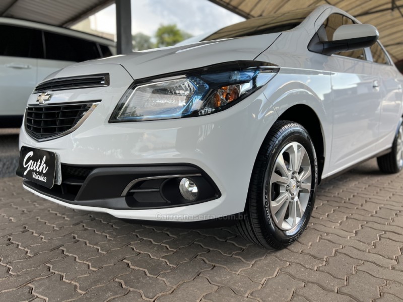PRISMA 1.4 MPFI LTZ 8V FLEX 4P MANUAL - 2016 - BOM PRINCíPIO