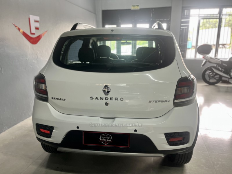 SANDERO 1.6 STEPWAY 8V FLEX 4P MANUAL - 2015 - CAXIAS DO SUL