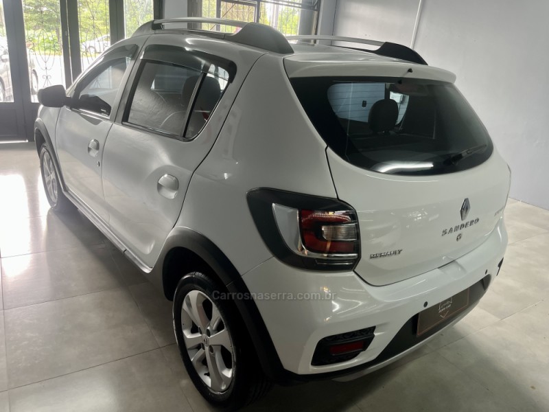 SANDERO 1.6 STEPWAY 8V FLEX 4P MANUAL - 2015 - CAXIAS DO SUL