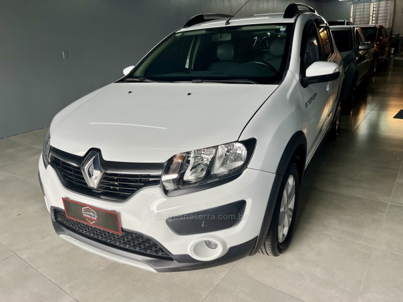 SANDERO 1.6 STEPWAY 8V FLEX 4P MANUAL - 2015 - CAXIAS DO SUL