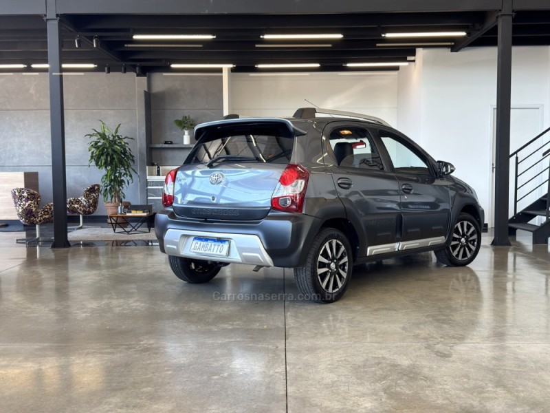 ETIOS CROSS 1.5 16V FLEX 4P MANUAL - 2014 - BENTO GONçALVES