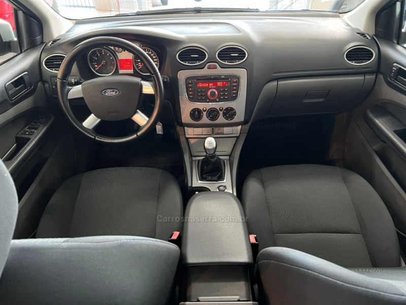 FOCUS 1.6 GLX SIGMA 16V FLEX 4P MANUAL - 2012 - CAXIAS DO SUL