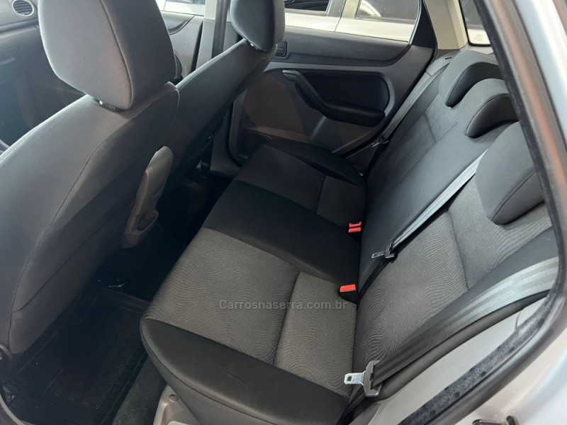 FOCUS 1.6 GLX SIGMA 16V FLEX 4P MANUAL - 2012 - CAXIAS DO SUL