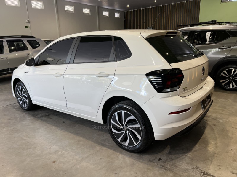 POLO 1.0 170 TSI 12V HIGHLINE FLEX 4P AUTOMÁTICO - 2023 - CAXIAS DO SUL