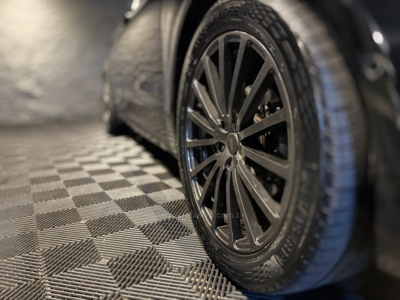 FUSION 2.0 TITANIUM PLUS 16V GASOLINA 4P AUTOMÁTICO - 2017 - FARROUPILHA