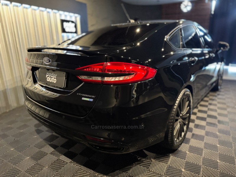 FUSION 2.0 TITANIUM PLUS 16V GASOLINA 4P AUTOMÁTICO - 2017 - FARROUPILHA