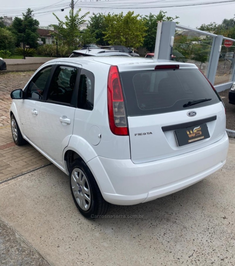 FIESTA 1.0 MPI CLASS HATCH 8V FLEX 4P MANUAL - 2014 - VENâNCIO AIRES