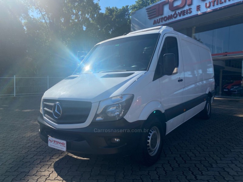sprinter 2.2 415 van luxo teto alto 19 lugares diesel 3p manual 2018 lajeado