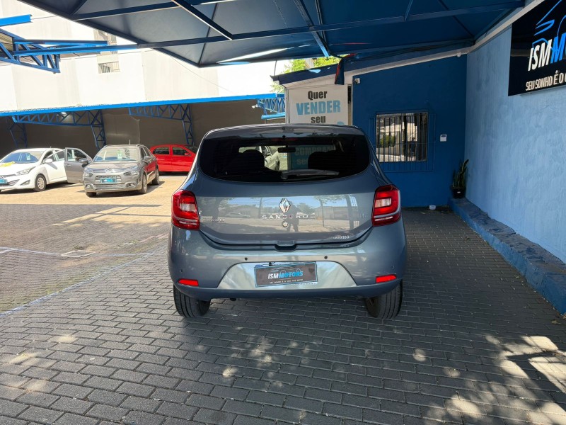 SANDERO 1.6 EXPRESSION 8V FLEX 4P MANUAL - 2015 - CAXIAS DO SUL