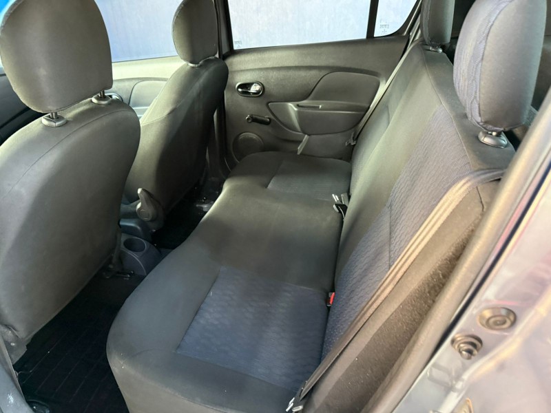 SANDERO 1.6 EXPRESSION 8V FLEX 4P MANUAL - 2015 - CAXIAS DO SUL