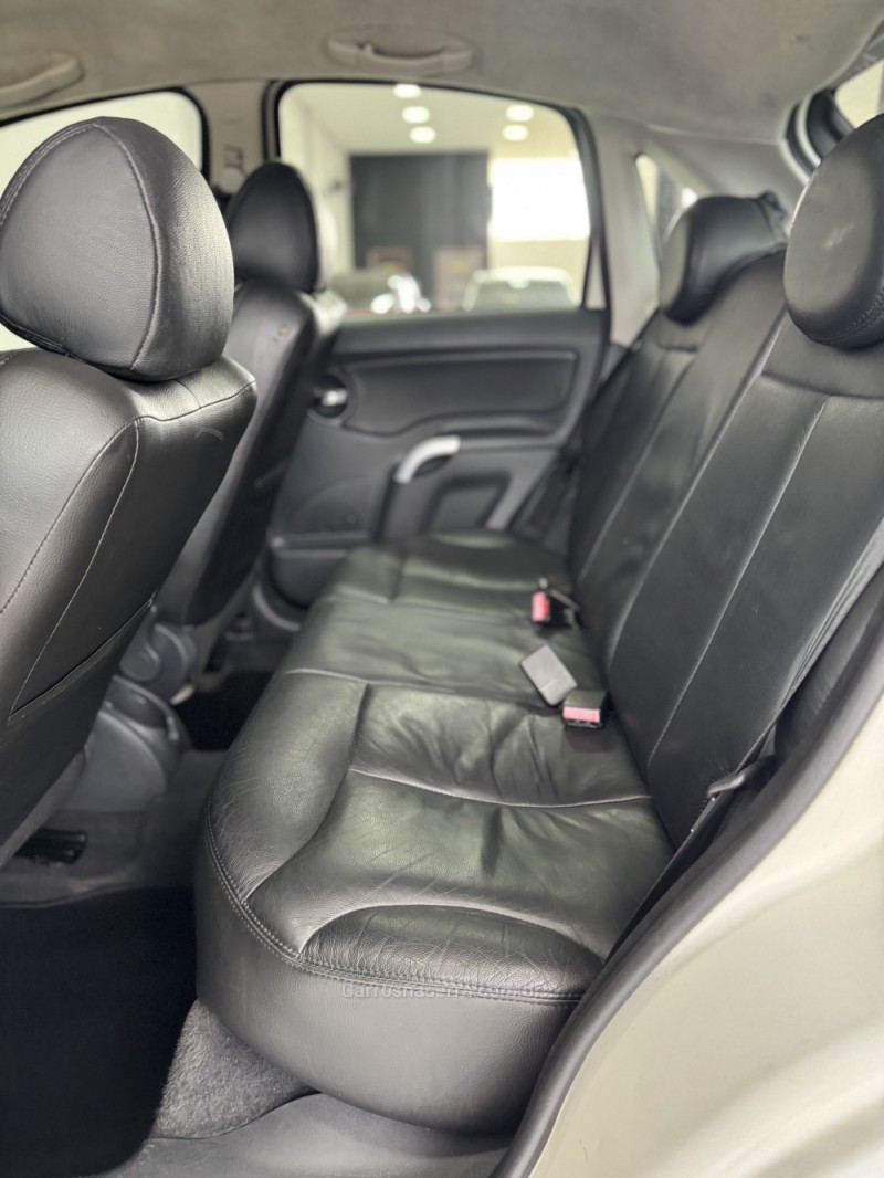 C3 1.4 I EXCLUSIVE 8V FLEX 4P MANUAL - 2012 - CAXIAS DO SUL