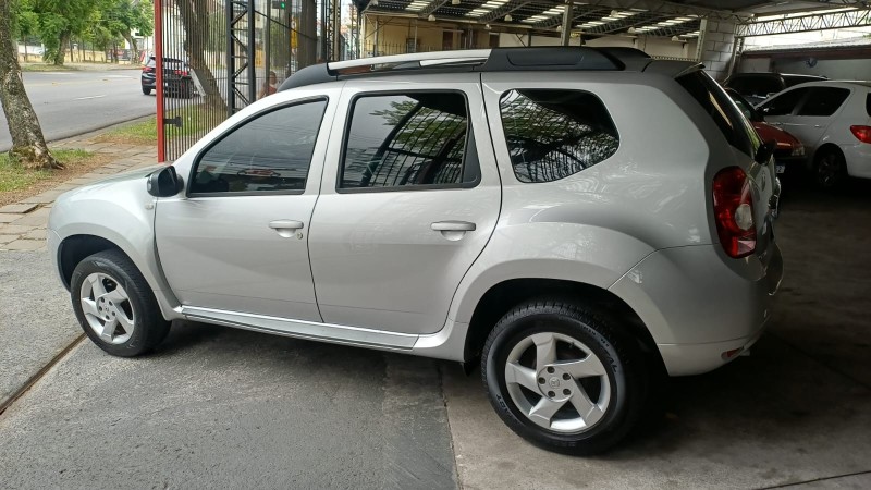 DUSTER 1.6 EXPRESSION 4X2 16V FLEX 4P MANUAL - 2013 - CAXIAS DO SUL