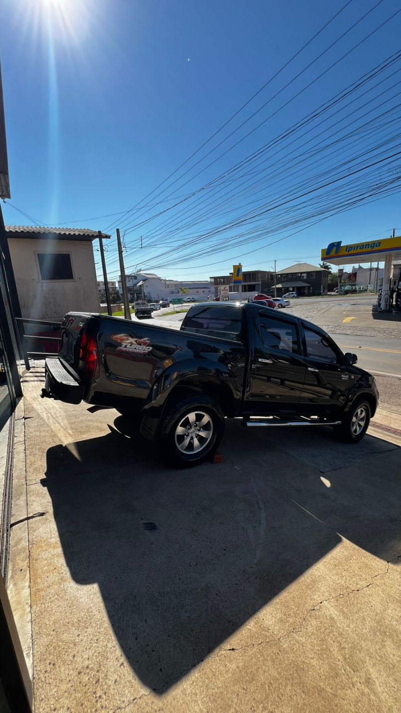 HILUX 2.5 4X4 CD 16V TURBO DIESEL 4P MANUAL - 2010 - VACARIA