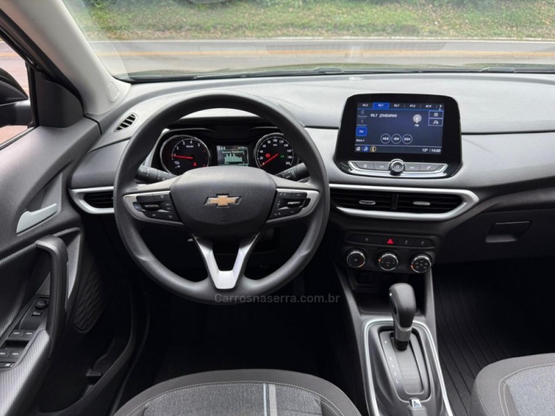 TRACKER 1.0 12V LT TURBO FLEX 4P AUTOMÁTICO - 2022 - DOIS IRMãOS