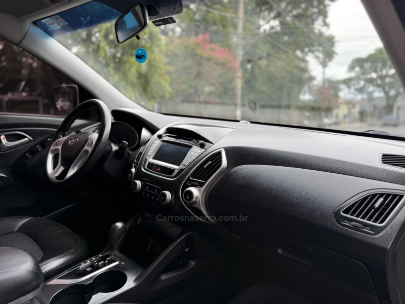 IX35 2.0 MPFI GLS 4X2 16V GASOLINA 4P AUTOMÁTICO - 2015 - PAROBé