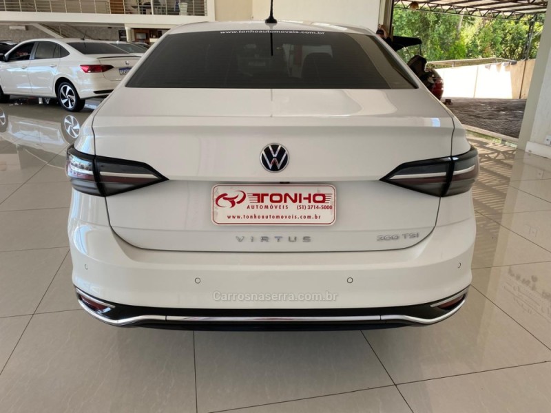 VIRTUS 1.0 200 TSI HIGHLINE AUTOMÁTICO - 2024 - LAJEADO