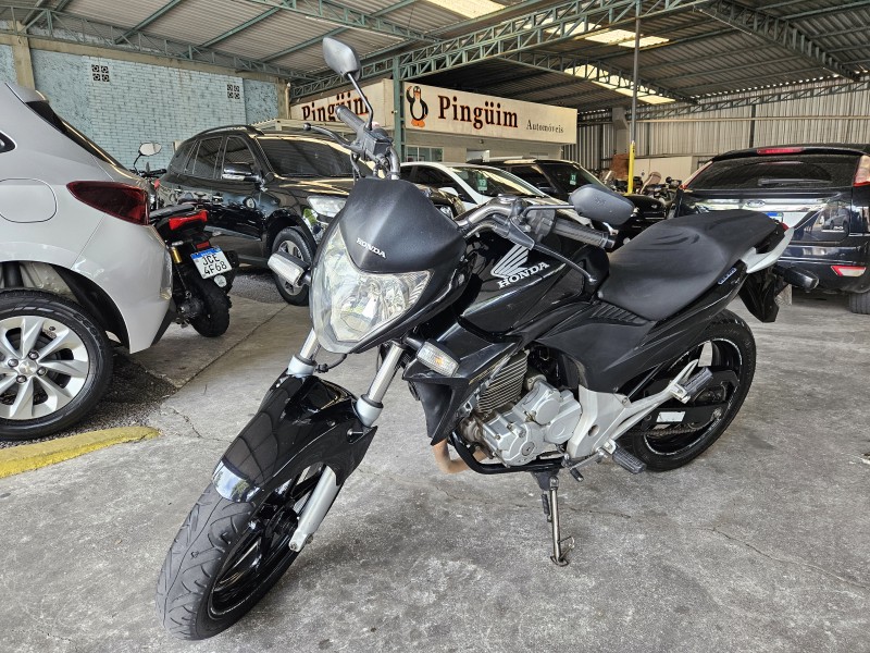 cb 300r  2014 caxias do sul