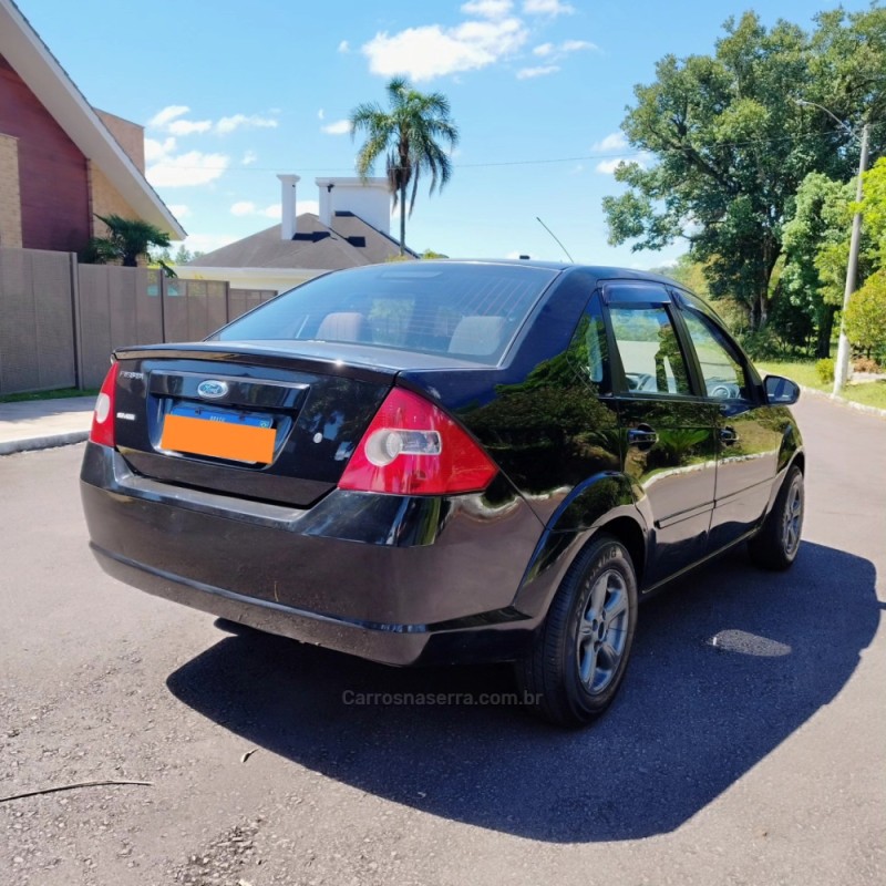 FIESTA 1.0 MPI TREND SEDAN 8V FLEX 4P MANUAL - 2009 - GARIBALDI