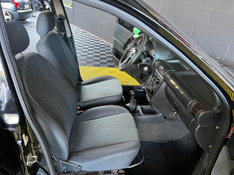 CORSA 1.0 EFI WIND 8V GASOLINA 4P MANUAL - 2001 - CAXIAS DO SUL