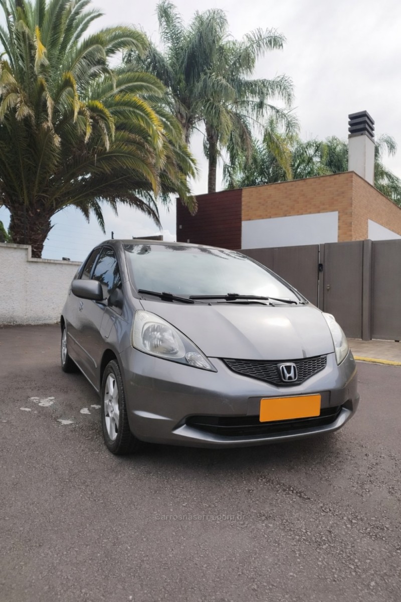 FIT 1.4 LX 8V GASOLINA 4P AUTOMÁTICO - 2009 - GARIBALDI