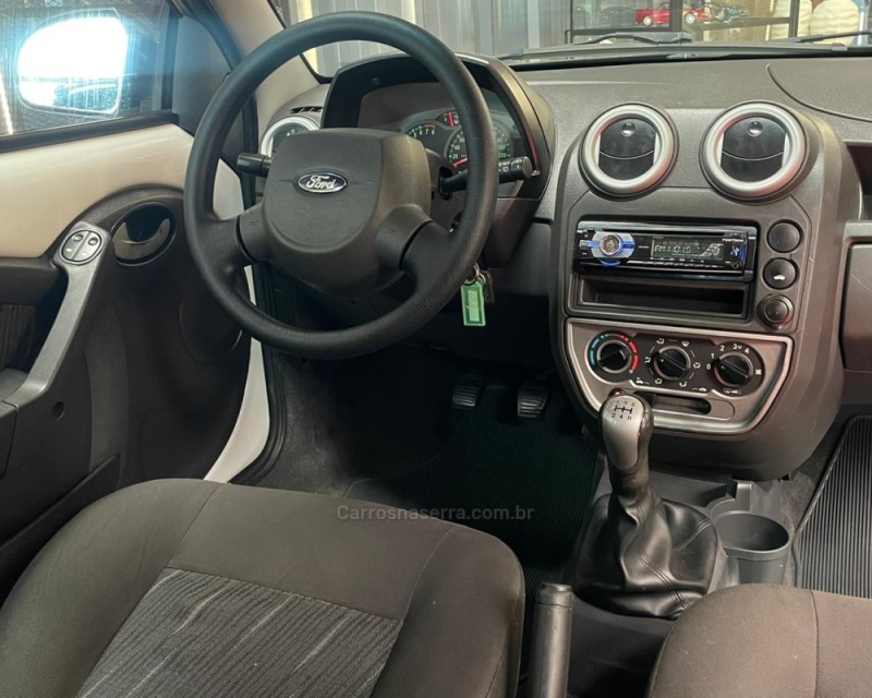 KA 1.0 MPI CLASS 8V FLEX 2P MANUAL - 2011 - VACARIA