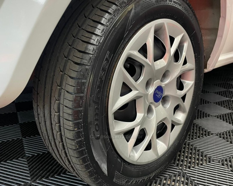 KA 1.0 MPI CLASS 8V FLEX 2P MANUAL - 2011 - VACARIA