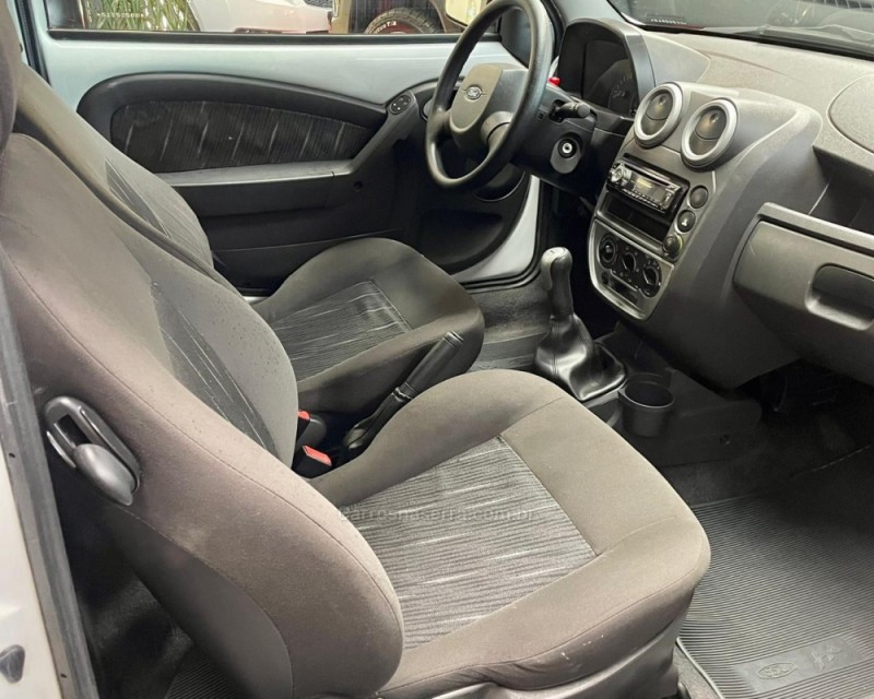 KA 1.0 MPI CLASS 8V FLEX 2P MANUAL - 2011 - VACARIA