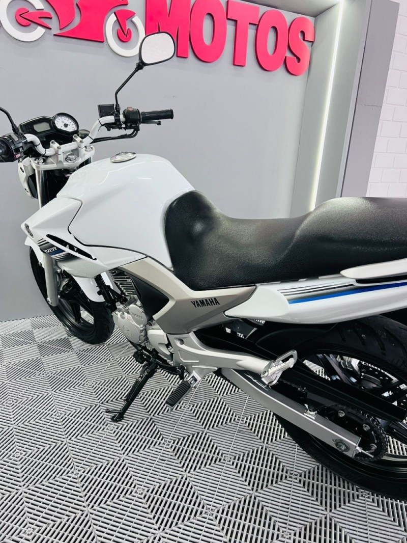 FAZER YS 250 - 2015 - CAMPO BOM