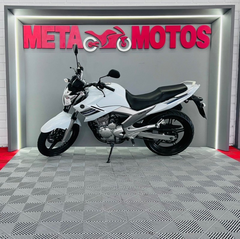 FAZER YS 250 - 2015 - CAMPO BOM